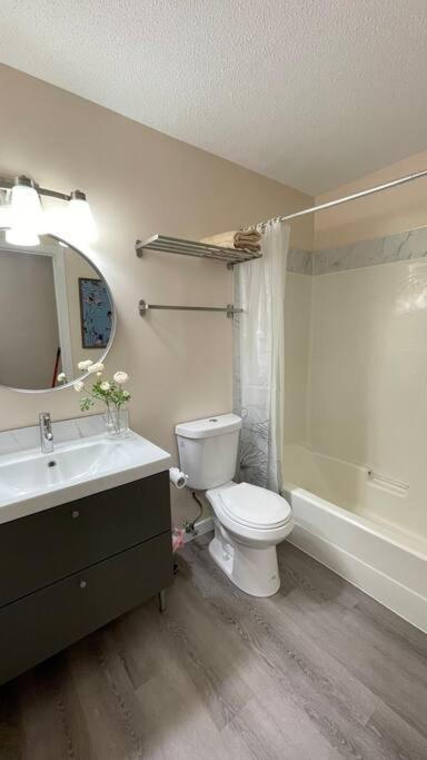 Unit #303 Mountain View 1Br In Canmore Downtown Eksteriør bilde